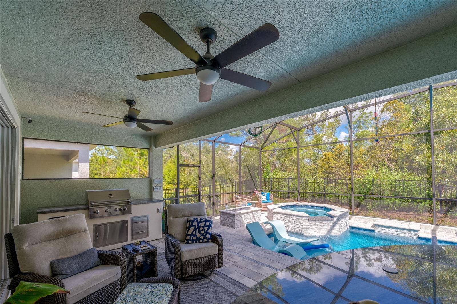 1254 VENICE COURT, Deland, FL 32724 Covered lanai