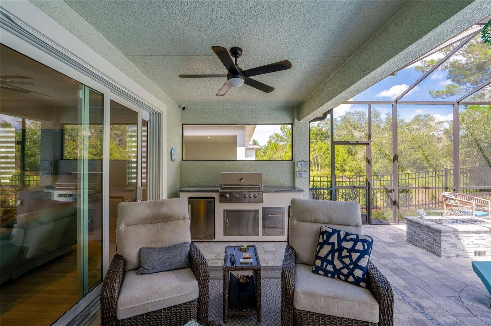 1254 VENICE COURT, Deland, FL 32724 Gas hookups available