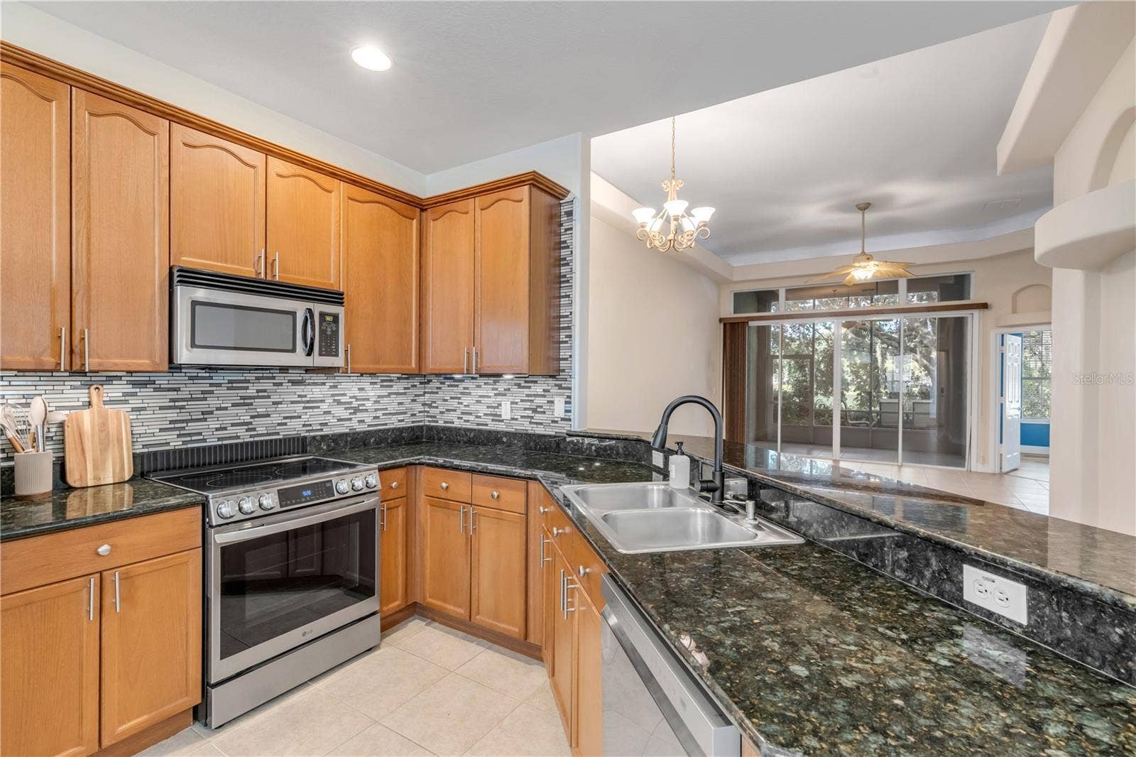 128 BAUER CIRCLE, Daytona Beach, FL 32124