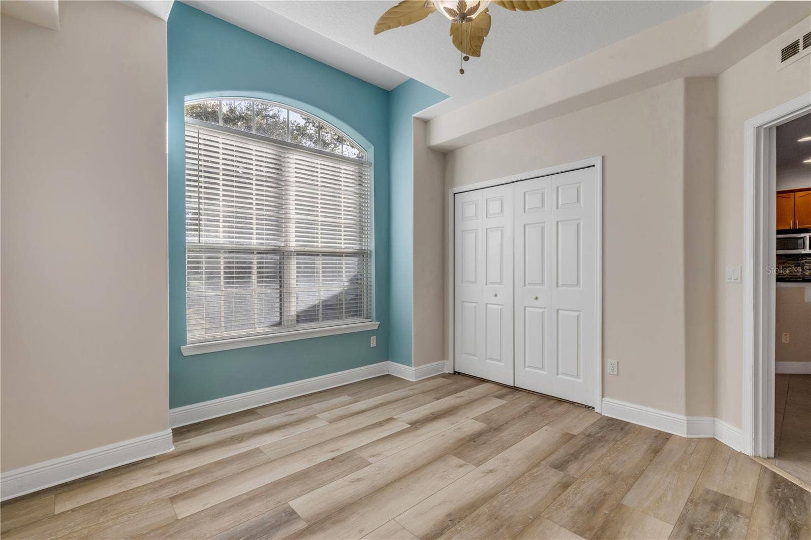 128 BAUER CIRCLE, Daytona Beach, FL 32124