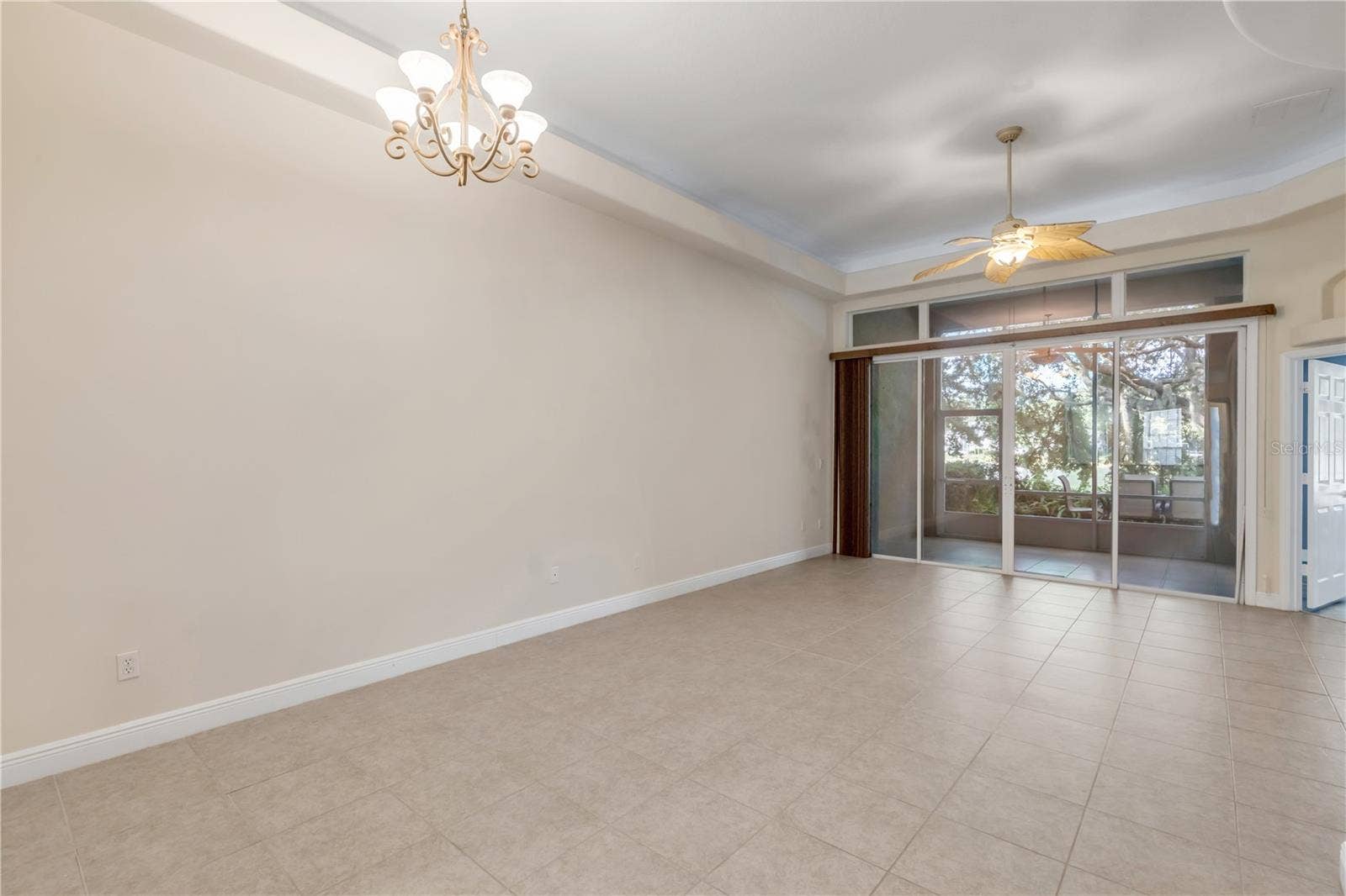 128 BAUER CIRCLE, Daytona Beach, FL 32124