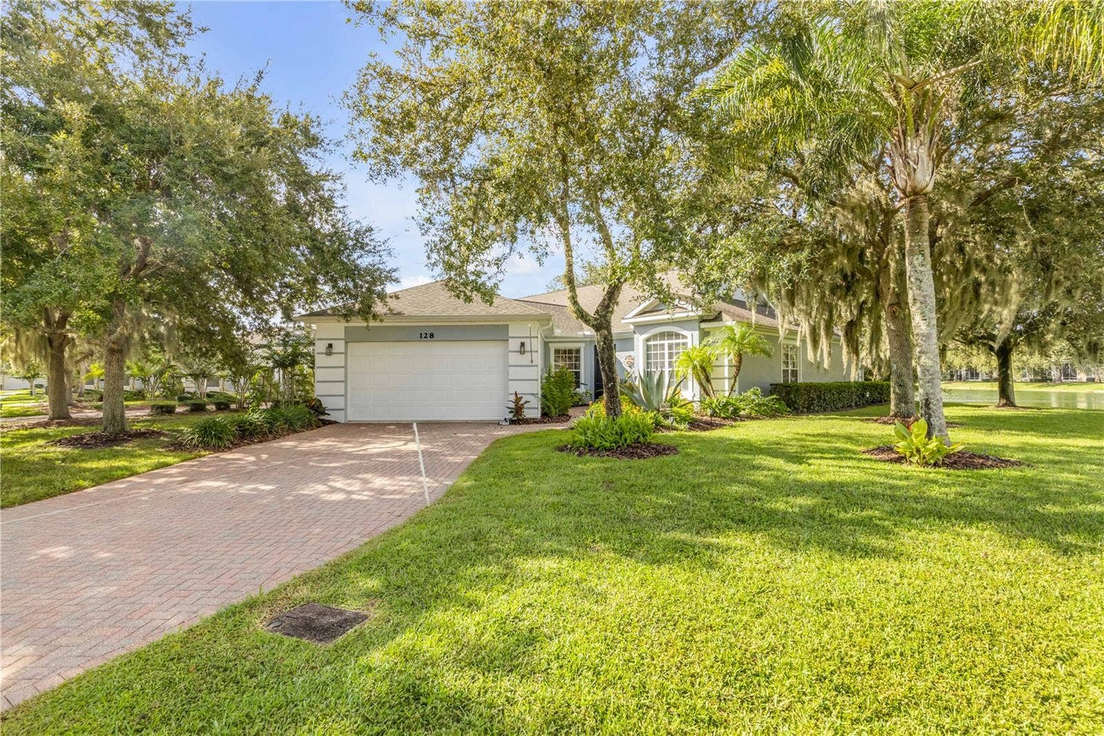 128 BAUER CIRCLE, Daytona Beach, FL 32124