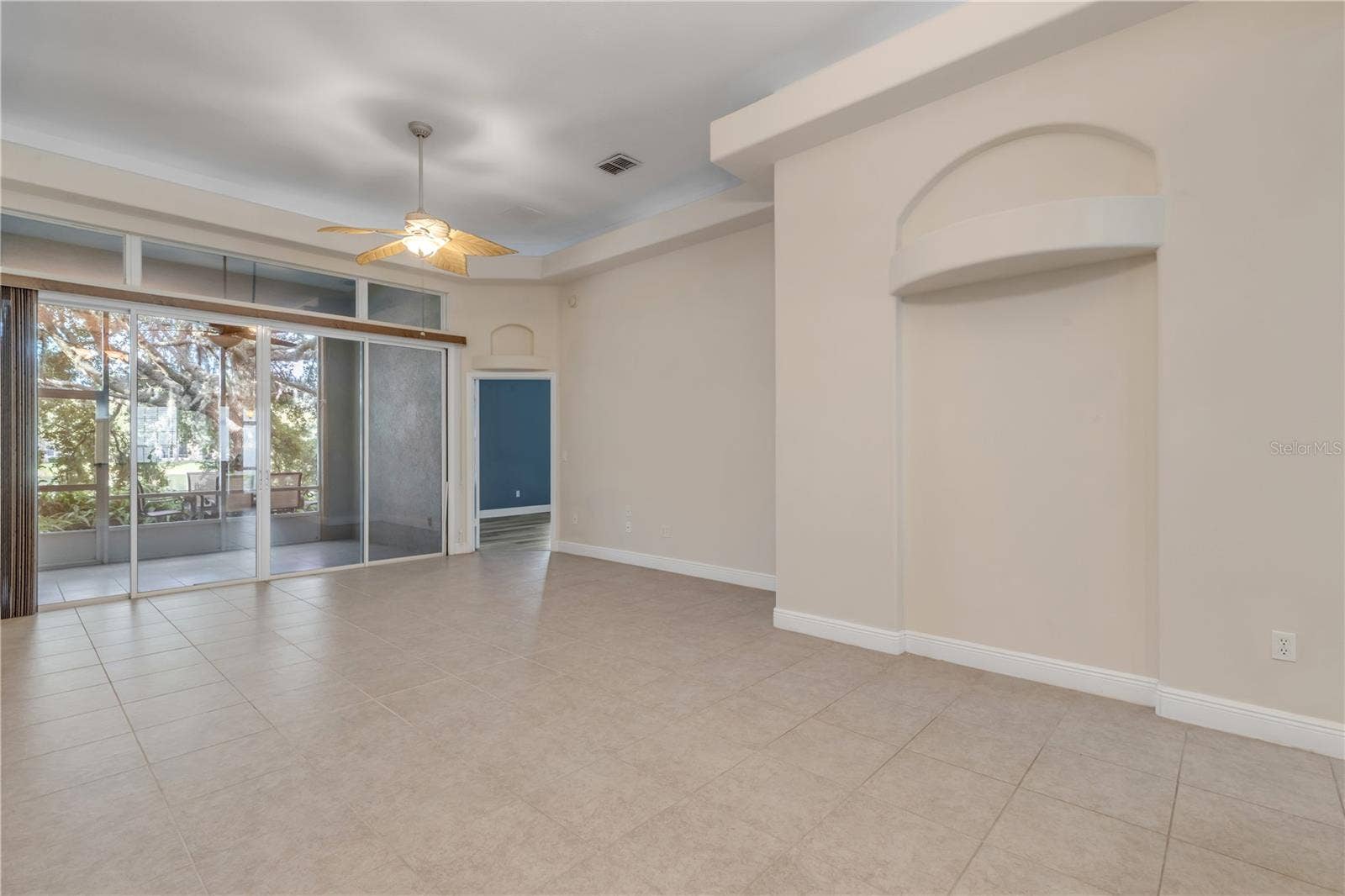 128 BAUER CIRCLE, Daytona Beach, FL 32124