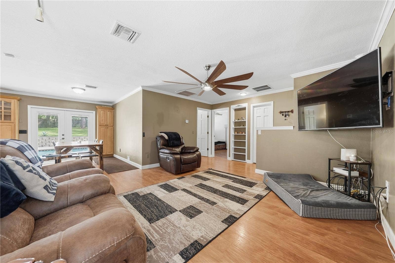 769 TORCHWOOD DRIVE, Deland, FL 32724 LIVING ROOM