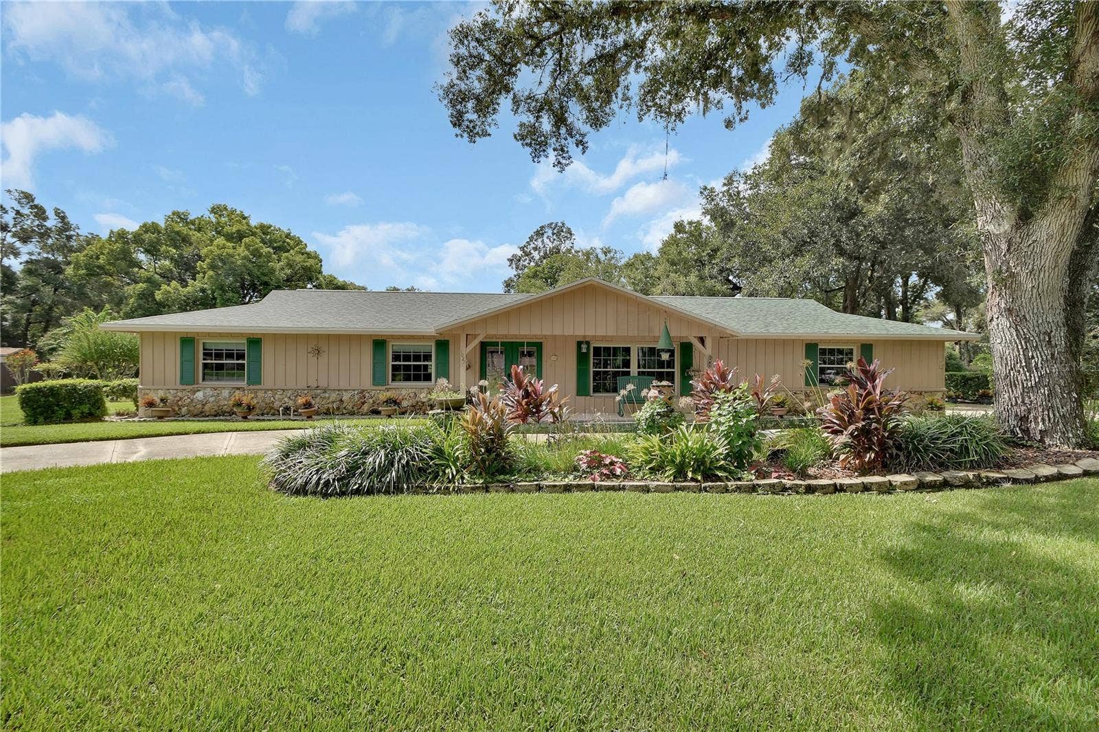 1027 VALLEY FORGE ROAD, Deland, FL 32720