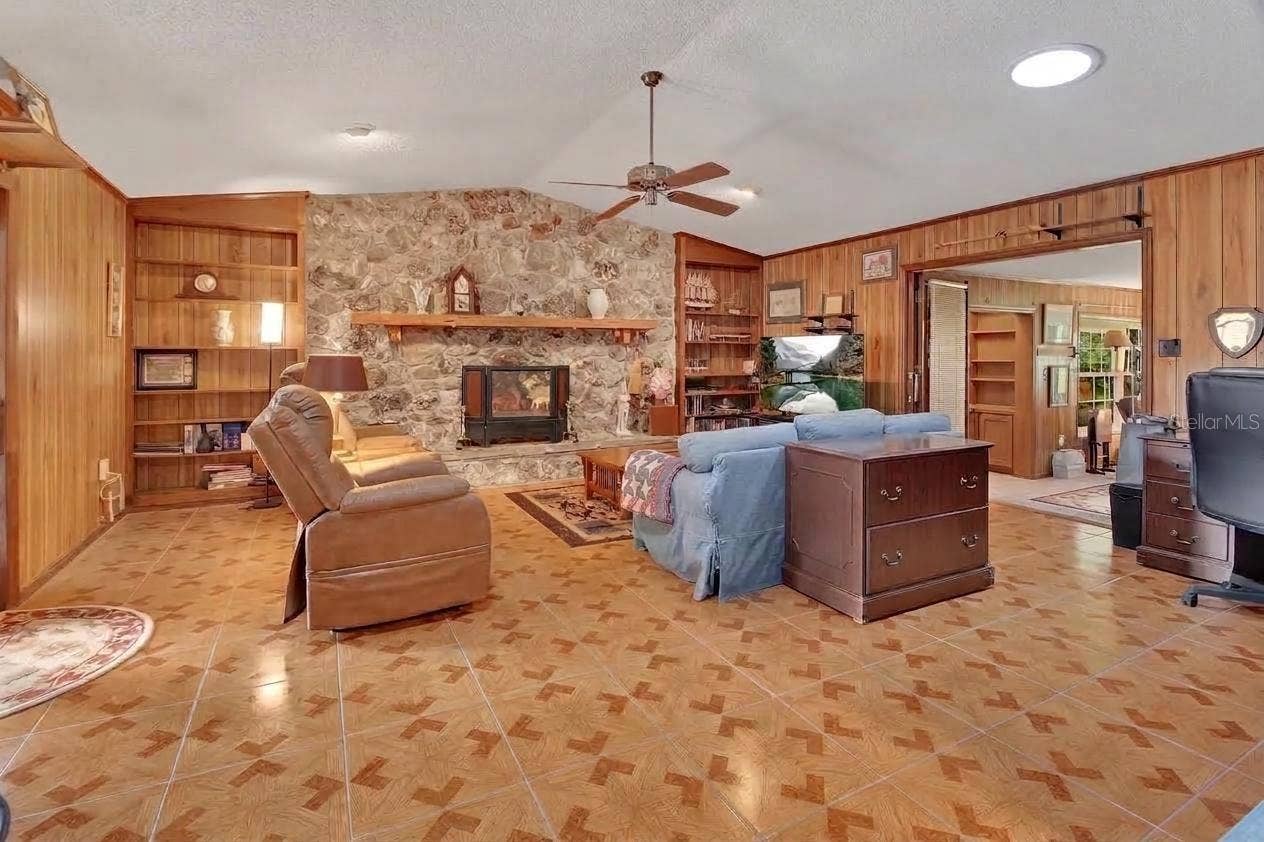 1027 VALLEY FORGE ROAD, Deland, FL 32720