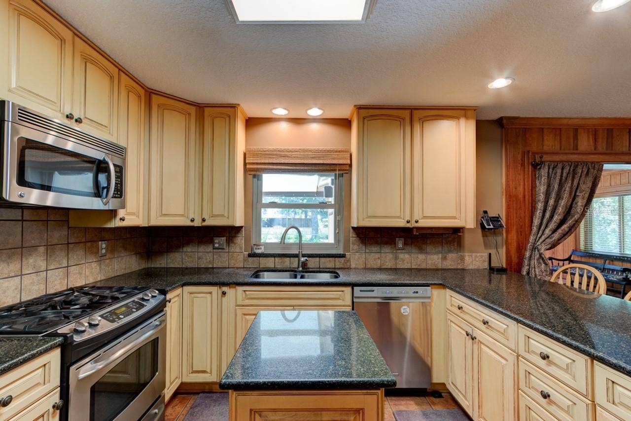 1525 HARMONY AVENUE, Ormond Beach, FL 32174 1525 HARMONY AVENUE, Ormond Beach, FL 32174