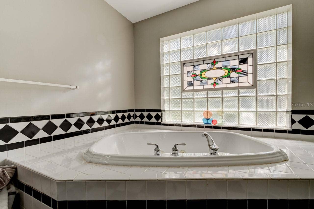 1525 HARMONY AVENUE, Ormond Beach, FL 32174 1525 HARMONY AVENUE, Ormond Beach, FL 32174