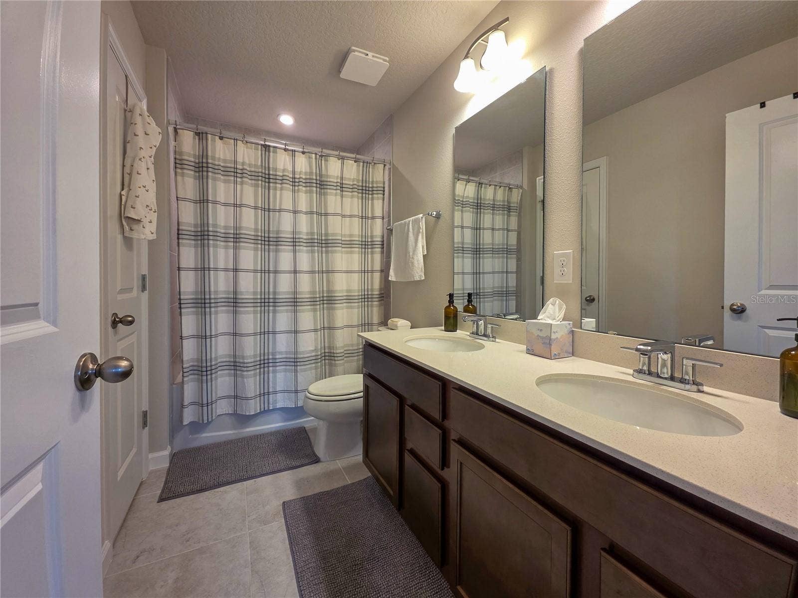 3049 RUBY FALLS DRIVE, Deland, FL 32724 3049 RUBY FALLS DRIVE, Deland, FL 32724