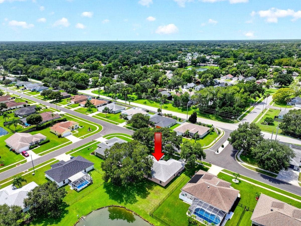 5 SPINNAKER CIRCLE, South Daytona, FL 32119 5 SPINNAKER CIRCLE, South Daytona, FL 32119