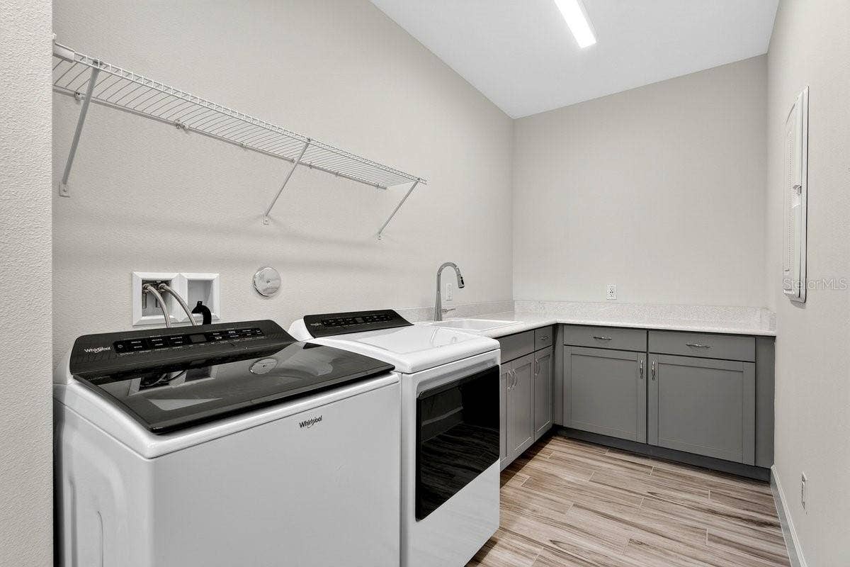 826 SUNNY HORIZON COURT, Daytona Beach, FL 32124