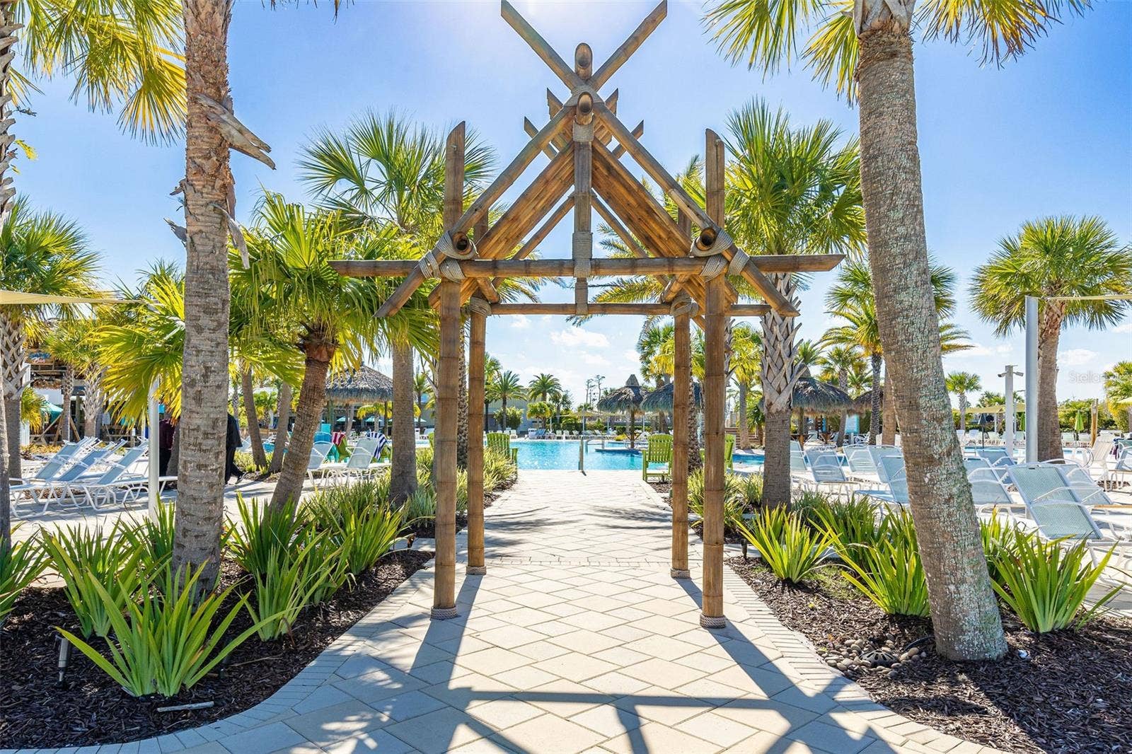 826 SUNNY HORIZON COURT, Daytona Beach, FL 32124