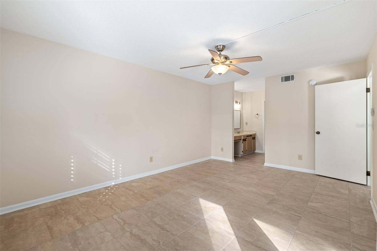 275 INDIGO DRIVE, #1040, Daytona Beach, FL 32114