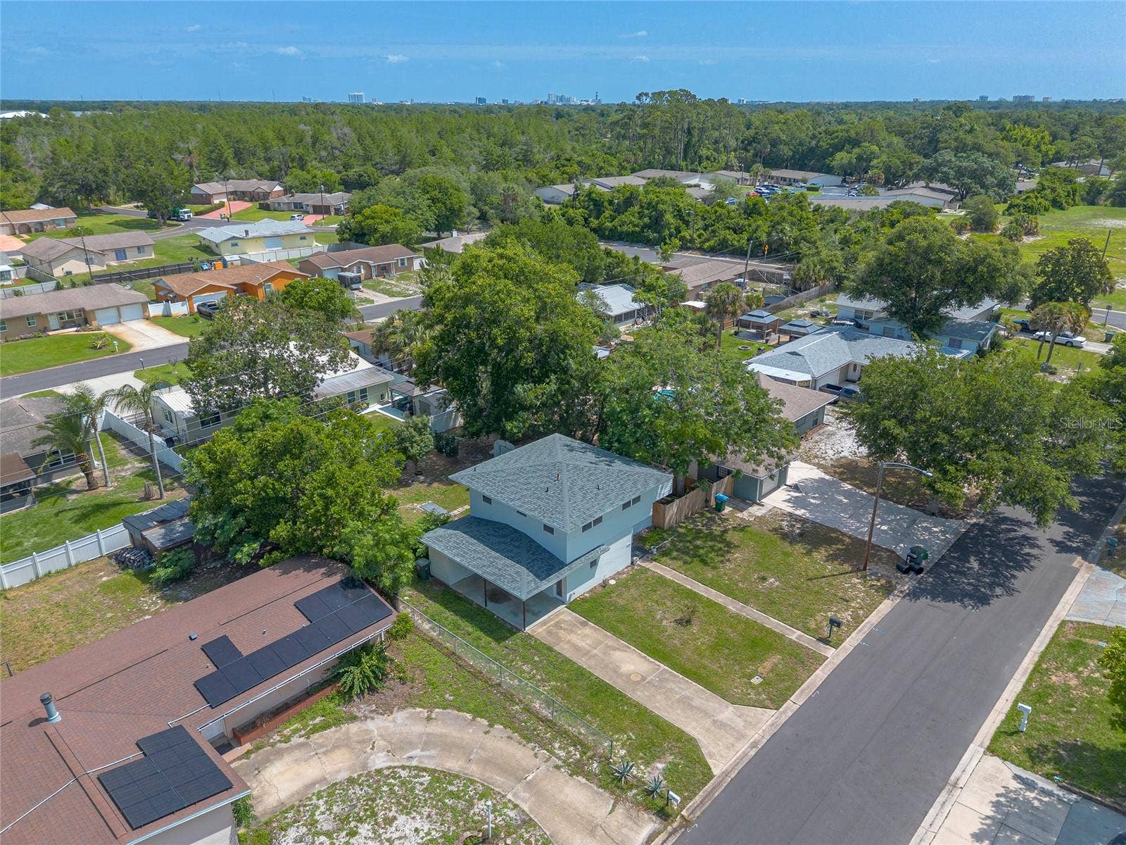 1318 KILLIAN STREET, Daytona Beach, FL 32114