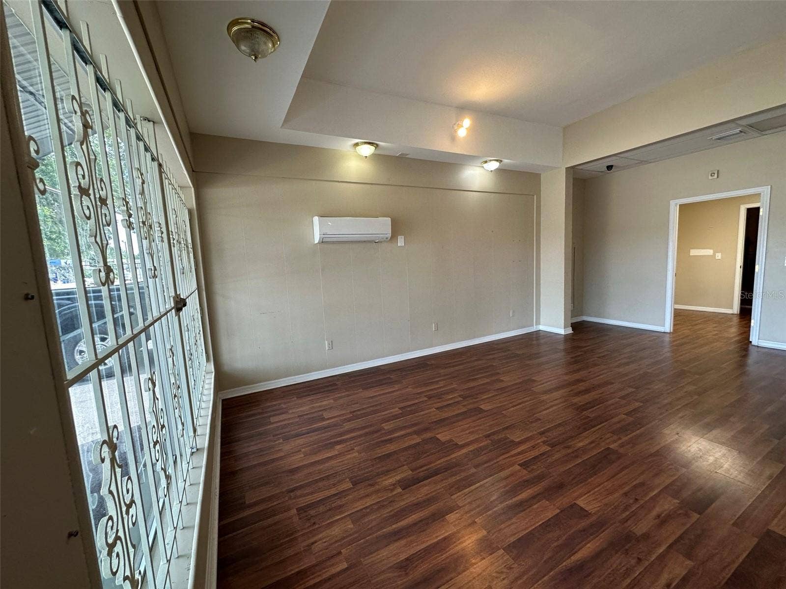 228 S WOODLAND BOULEVARD, Deland, FL 32720 228 S WOODLAND BOULEVARD, Deland, FL 32720