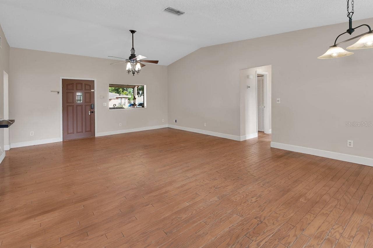583 CAMBRIDGE CIRCLE, South Daytona, FL 32119 583 CAMBRIDGE CIRCLE, South Daytona, FL 32119