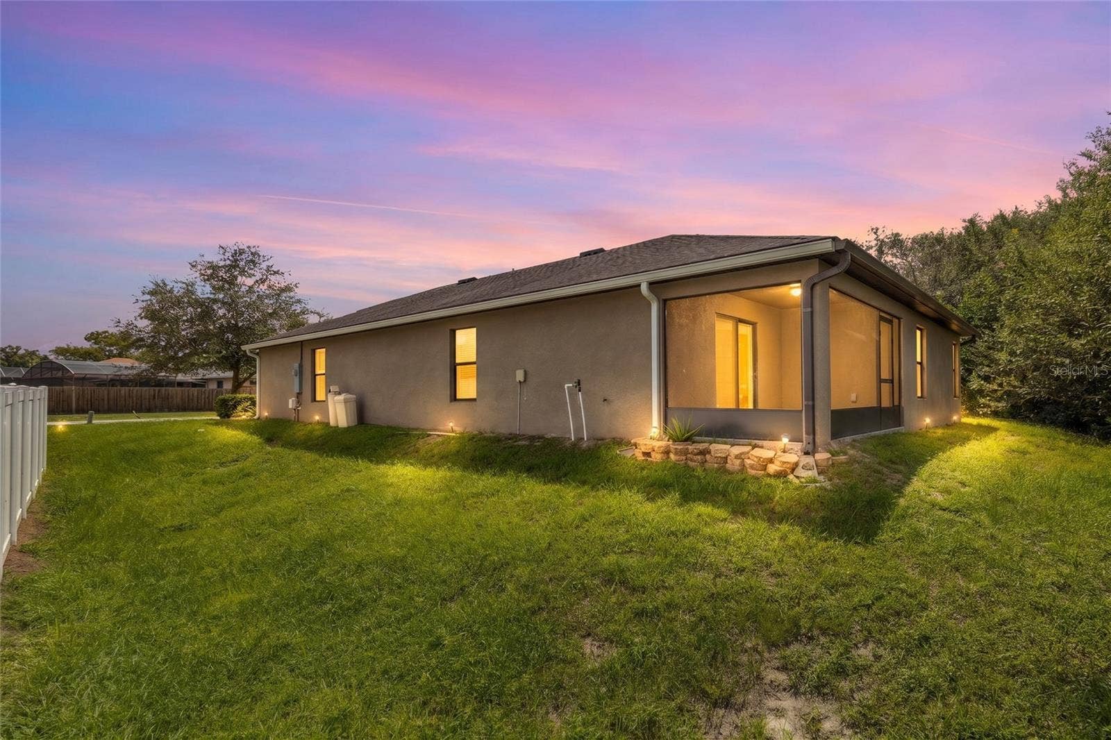 1528 E FALMOUTH AVENUE, Deltona, FL 32725