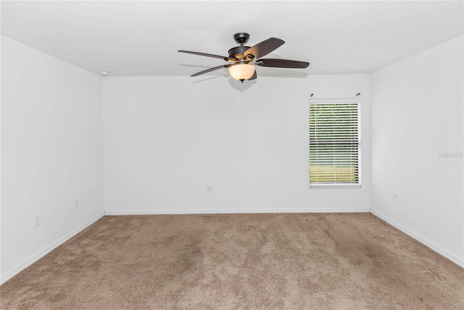 1528 E FALMOUTH AVENUE, Deltona, FL 32725