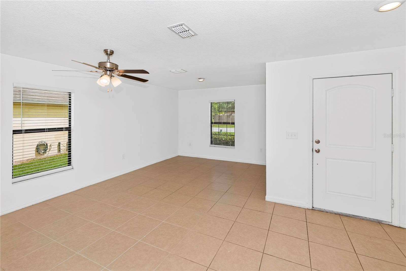 1528 E FALMOUTH AVENUE, Deltona, FL 32725