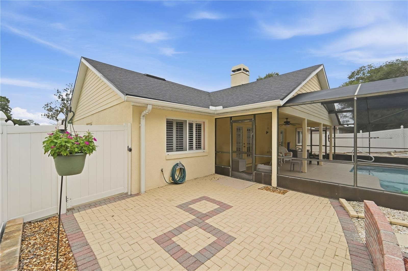 1420 BENT OAKS BOULEVARD, Deland, FL 32724 Pavered "courtyard"