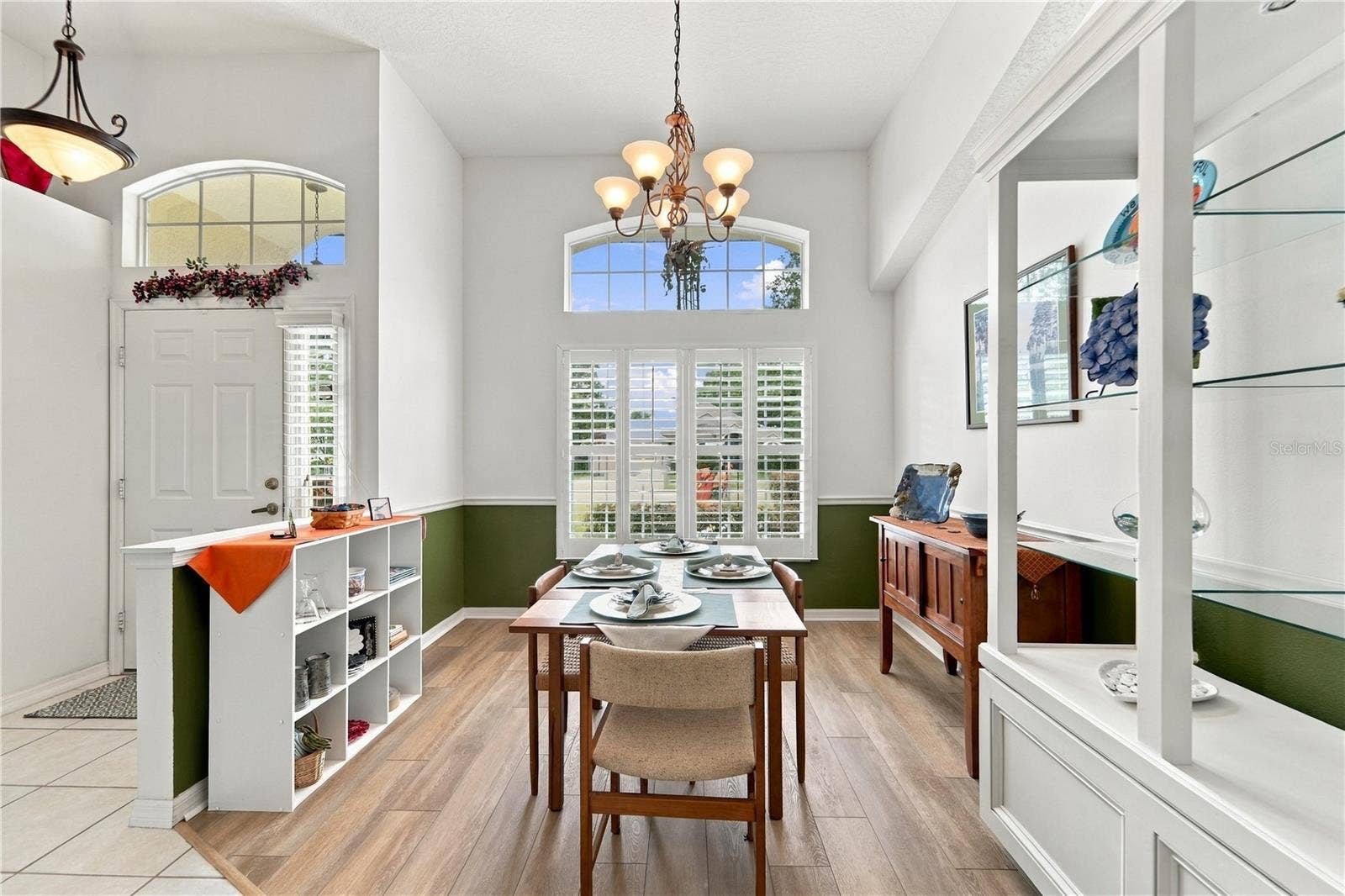 1420 BENT OAKS BOULEVARD, Deland, FL 32724 Foyer and dining room