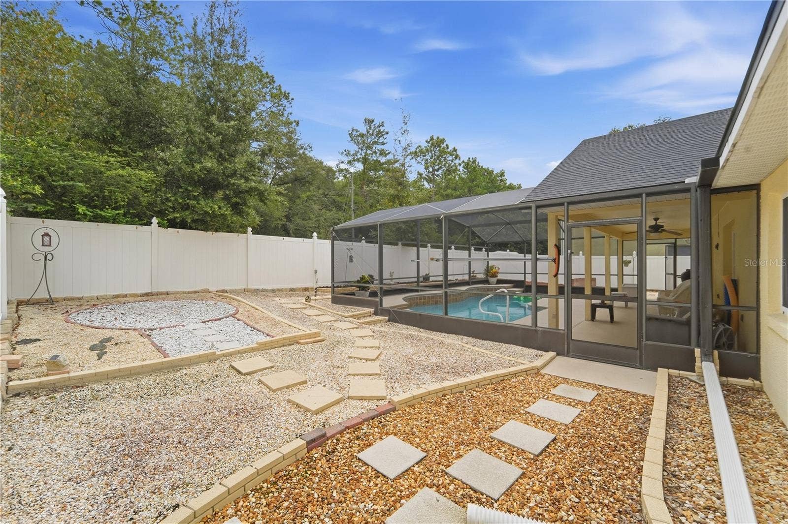 1420 BENT OAKS BOULEVARD, Deland, FL 32724 Low maintenance fully fenced back yard