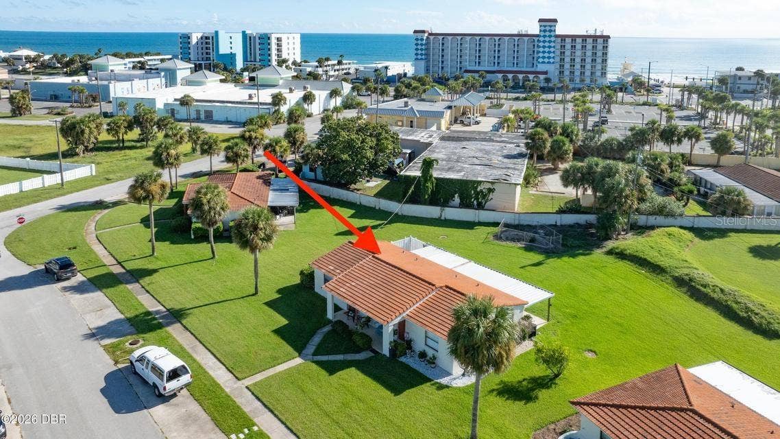 26 ORIOLE CIRCLE, #A, Ormond Beach, FL 32176 STEPS to the OCEAN