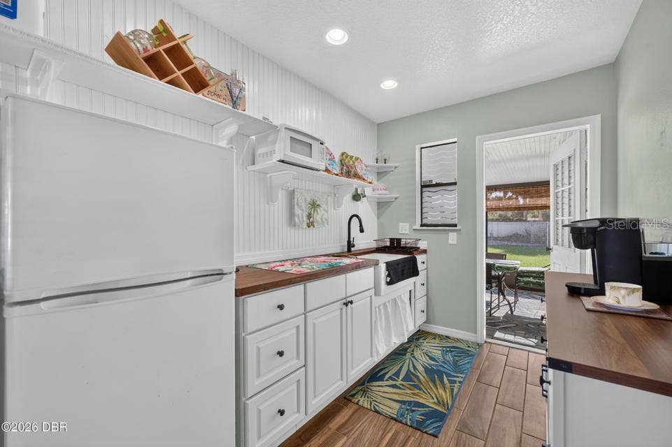 26 ORIOLE CIRCLE, #A, Ormond Beach, FL 32176 Updated Kitchen
