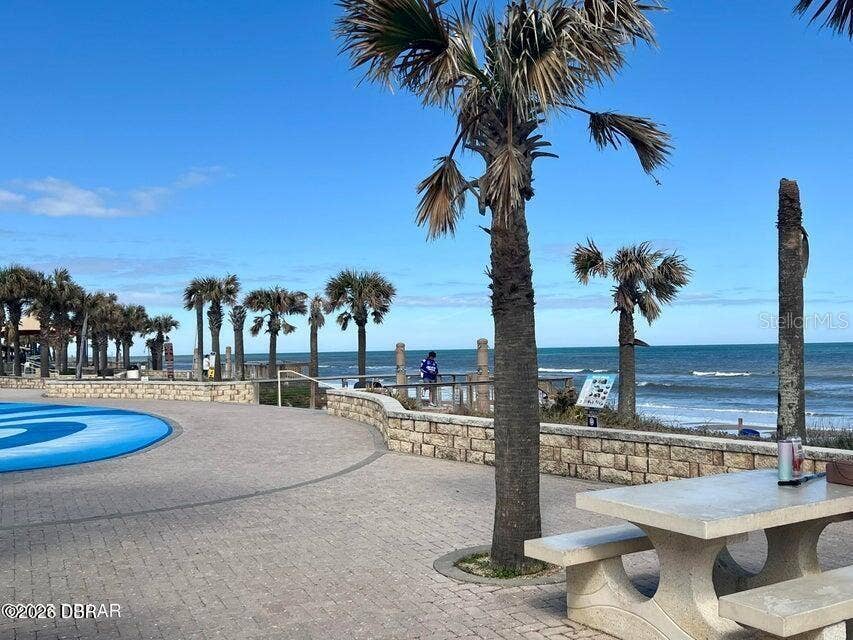 26 ORIOLE CIRCLE, #A, Ormond Beach, FL 32176 Nearby Beach Park with showers!