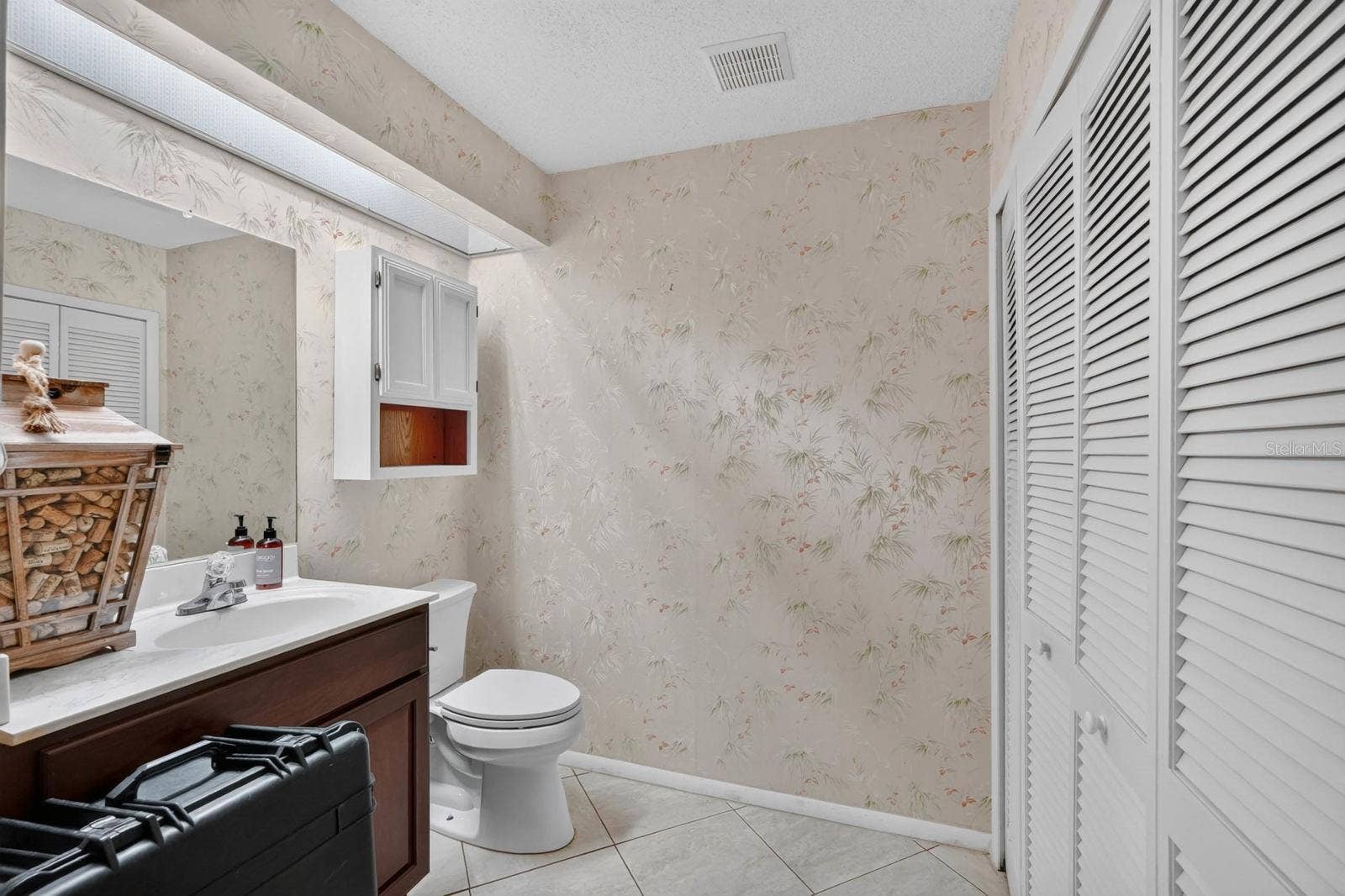 955 GRAYLING COURT, #B, Port Orange, FL 32127