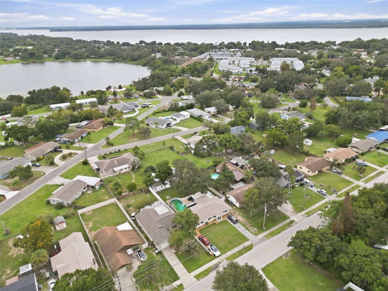 930 DORA AVENUE, Tavares, FL 32778 930 DORA AVENUE, Tavares, FL 32778