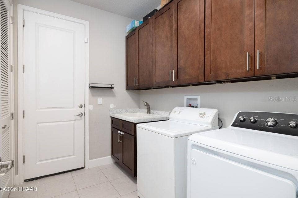 171 AZURE COURT, Daytona Beach, FL 32124 171 AZURE COURT, Daytona Beach, FL 32124