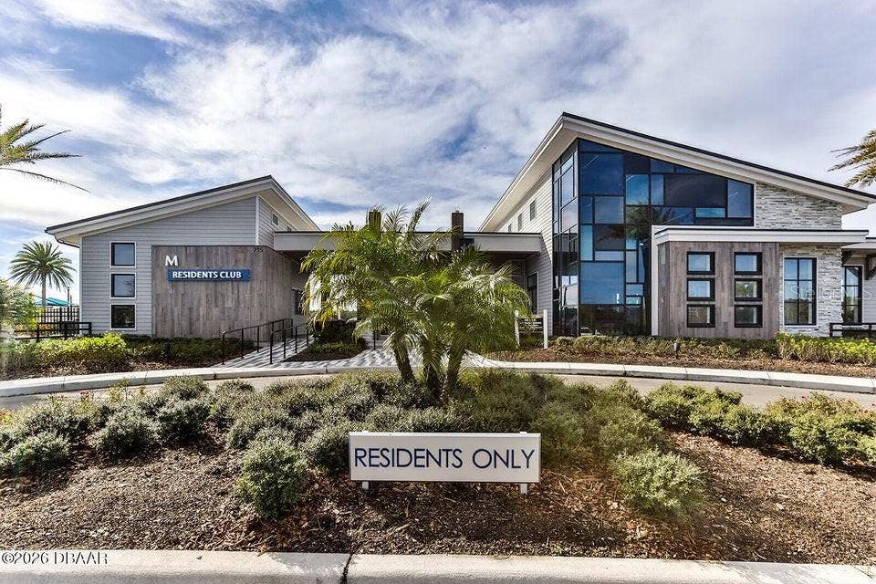 171 AZURE COURT, Daytona Beach, FL 32124 171 AZURE COURT, Daytona Beach, FL 32124