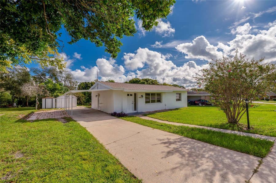 Property photo for 971 N WAYCROSS CIRCLE, Deltona, FL