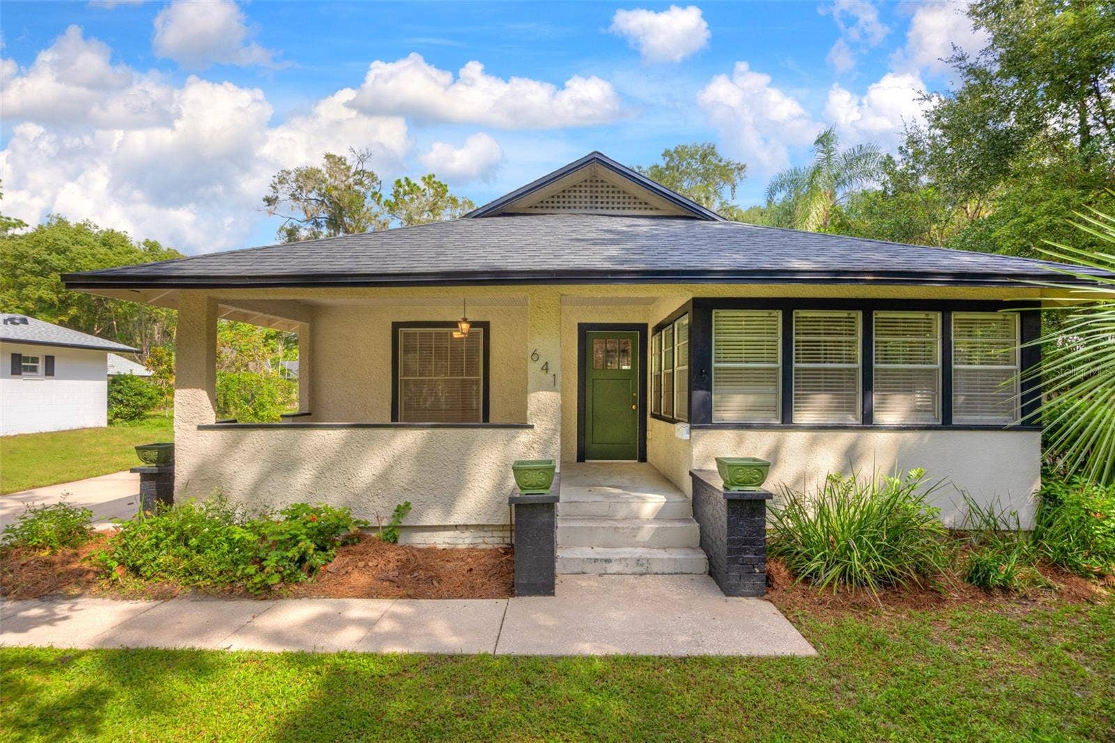 641 E PENNSYLVANIA AVENUE, Deland, FL 32724 641 E PENNSYLVANIA AVENUE, Deland, FL 32724