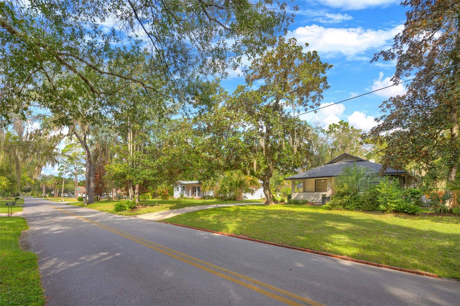 641 E PENNSYLVANIA AVENUE, Deland, FL 32724 641 E PENNSYLVANIA AVENUE, Deland, FL 32724