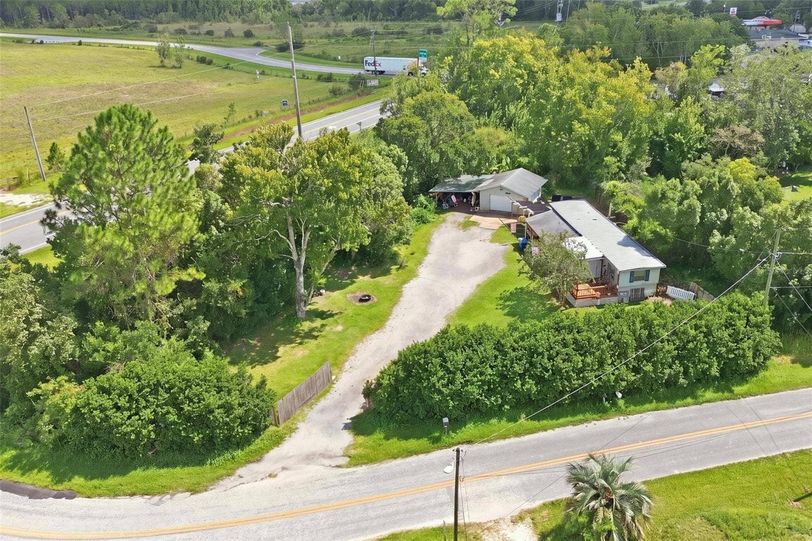 498 KING CHARLES CIRCLE, Deland, FL 32724 498 KING CHARLES CIRCLE, Deland, FL 32724