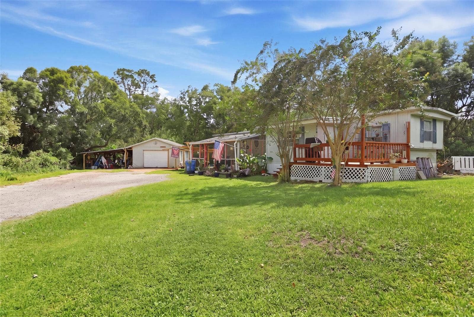 498 KING CHARLES CIRCLE, Deland, FL 32724 498 KING CHARLES CIRCLE, Deland, FL 32724
