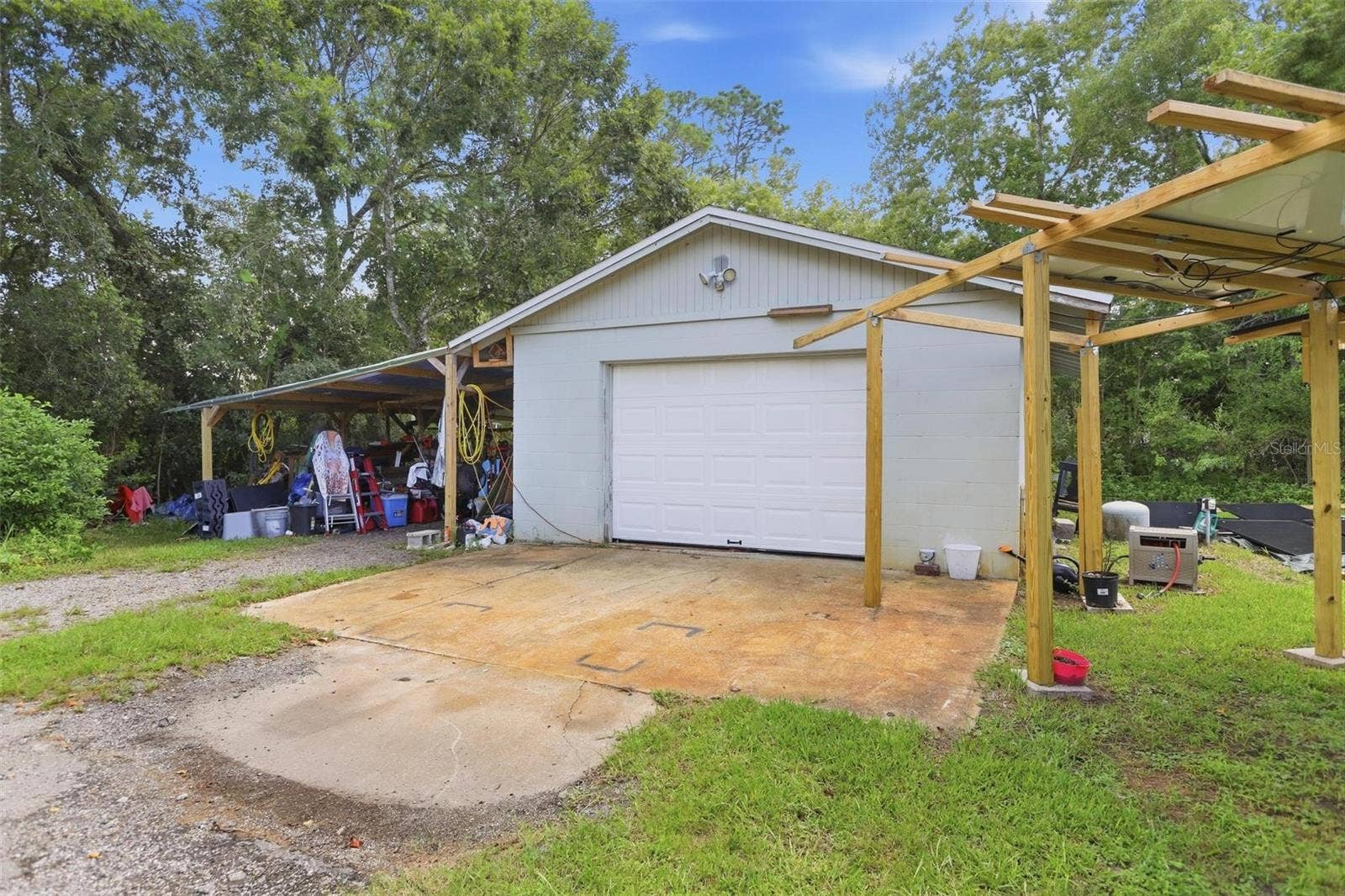 498 KING CHARLES CIRCLE, Deland, FL 32724 498 KING CHARLES CIRCLE, Deland, FL 32724