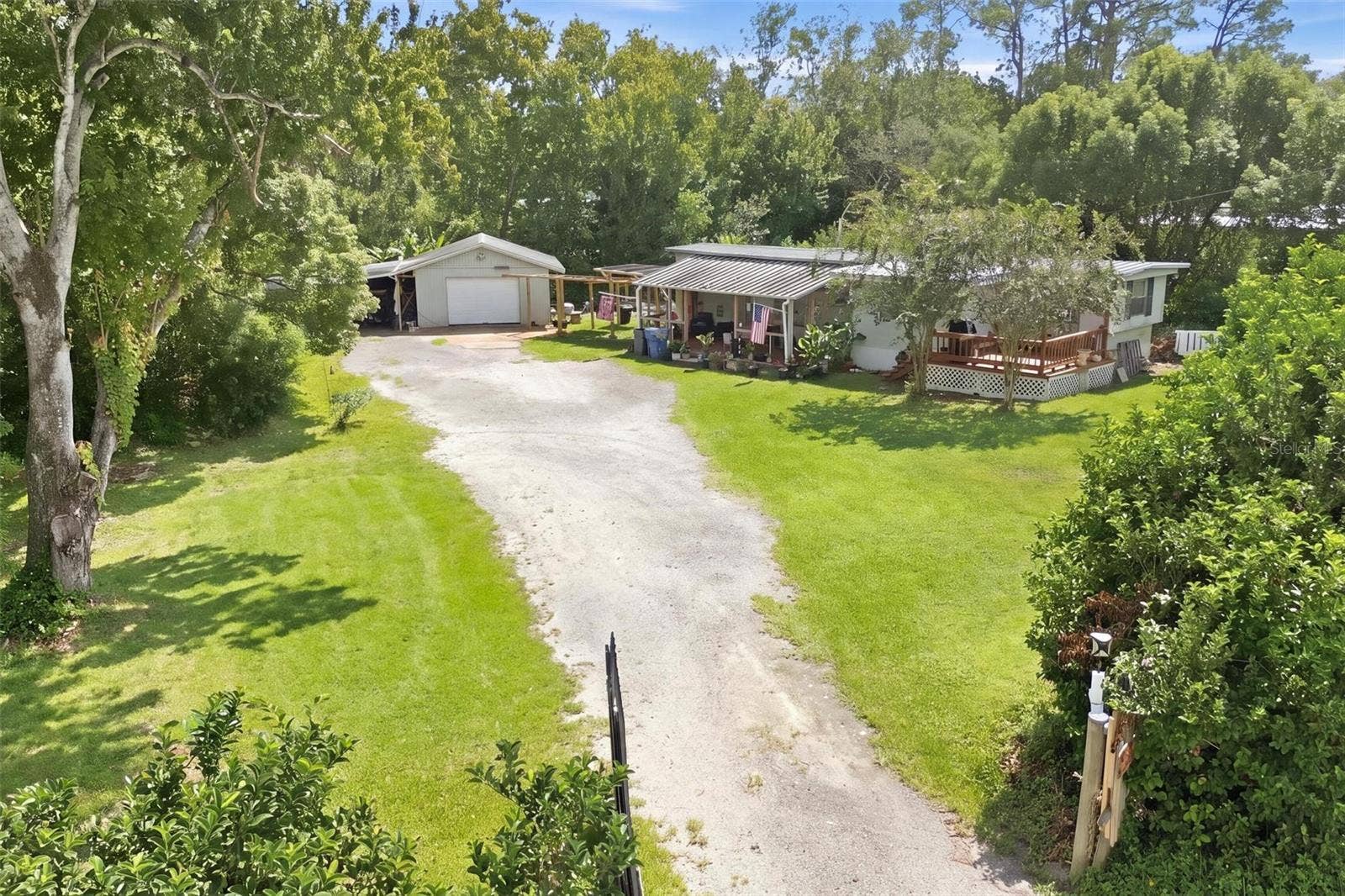 498 KING CHARLES CIRCLE, Deland, FL 32724 498 KING CHARLES CIRCLE, Deland, FL 32724