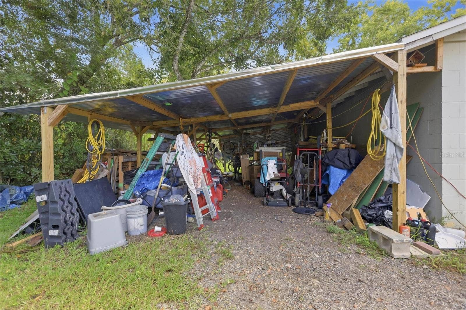 498 KING CHARLES CIRCLE, Deland, FL 32724 498 KING CHARLES CIRCLE, Deland, FL 32724