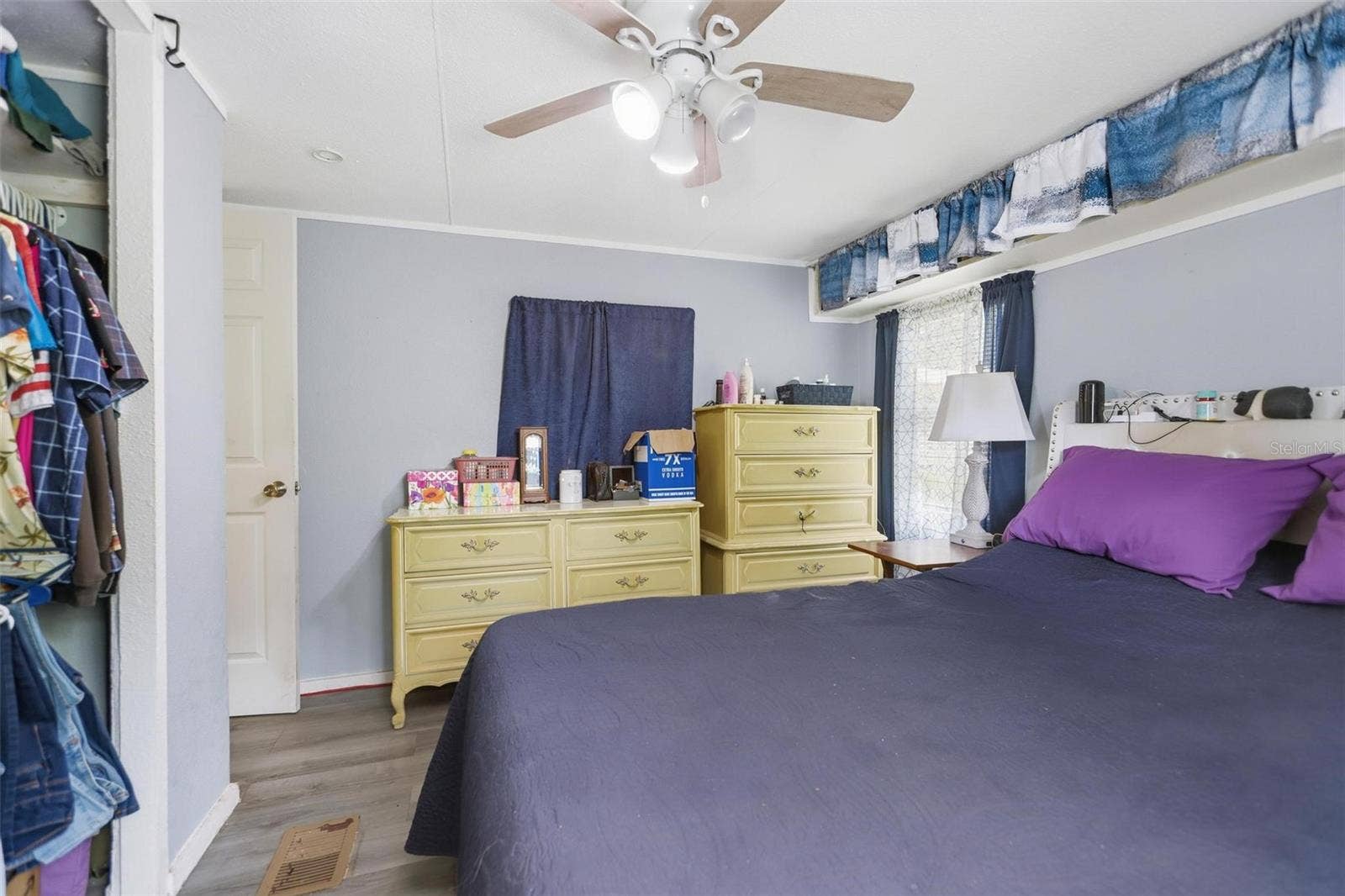 498 KING CHARLES CIRCLE, Deland, FL 32724 498 KING CHARLES CIRCLE, Deland, FL 32724