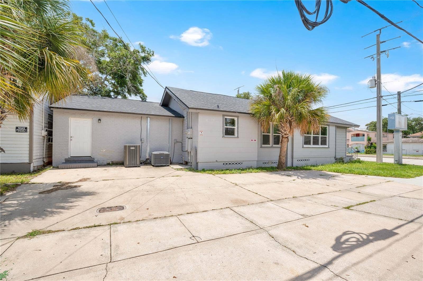 547 N RIDGEWOOD AVENUE, Daytona Beach, FL 32114 547 N RIDGEWOOD AVENUE, Daytona Beach, FL 32114