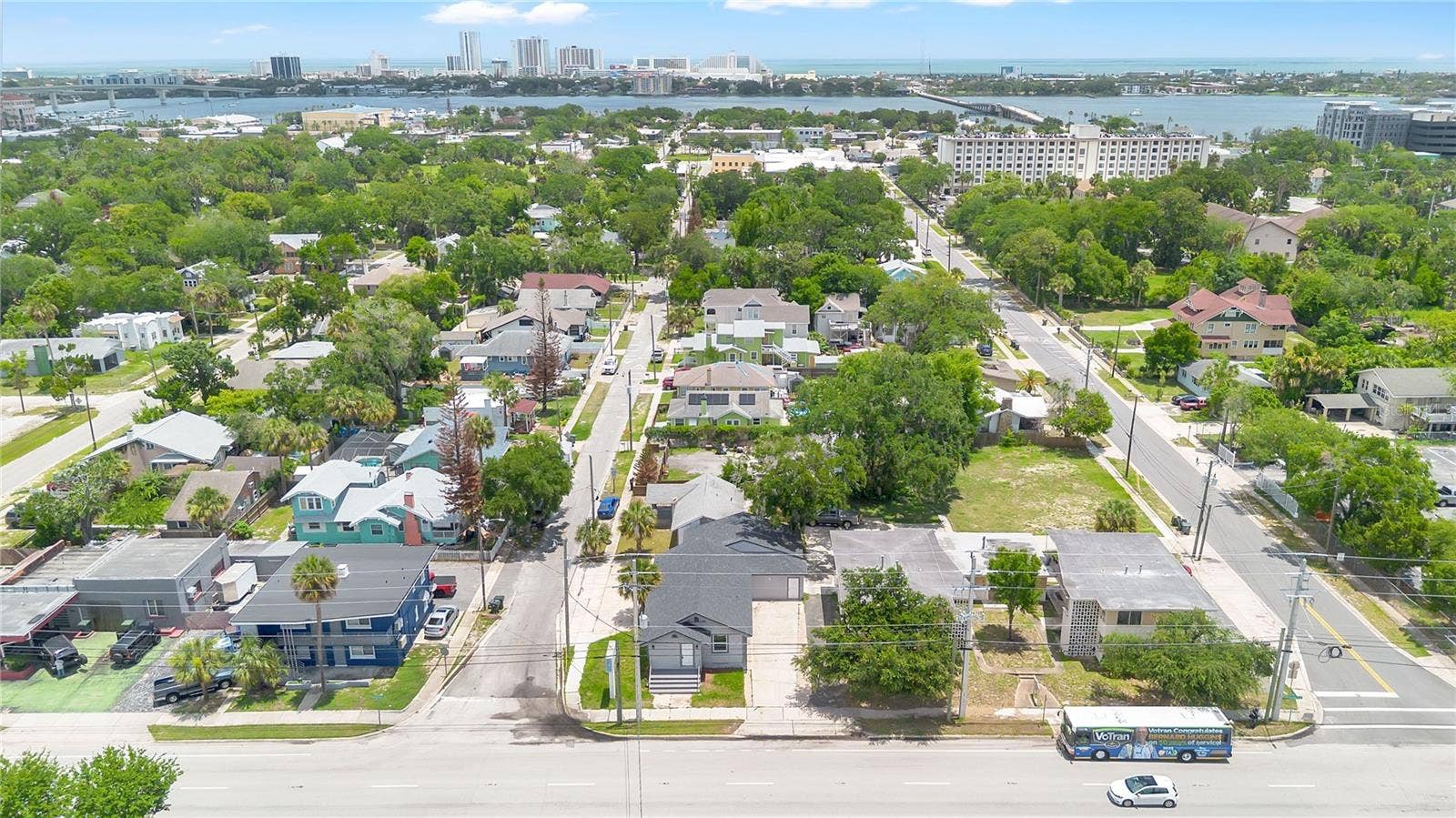 547 N RIDGEWOOD AVENUE, Daytona Beach, FL 32114 547 N RIDGEWOOD AVENUE, Daytona Beach, FL 32114