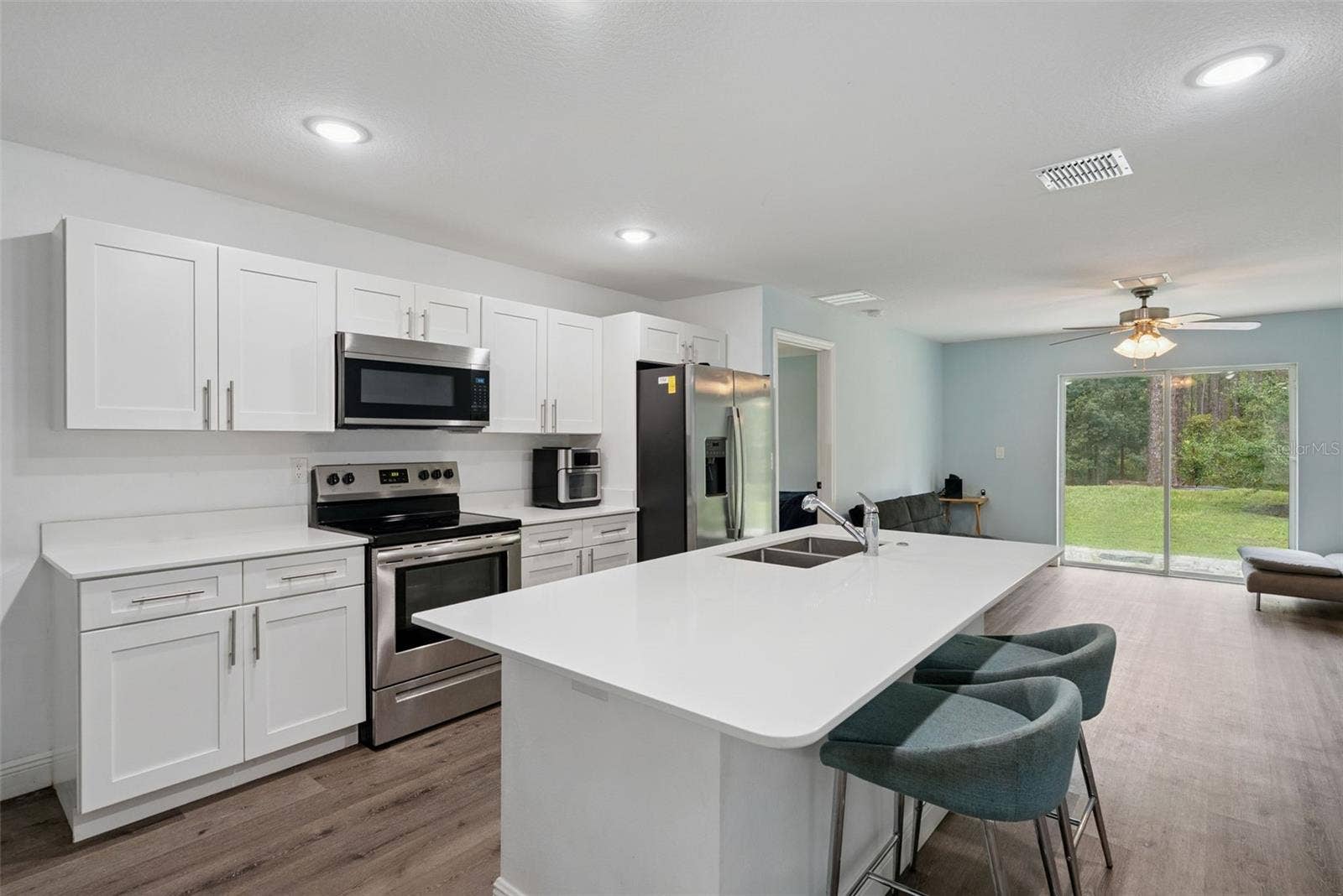 1639 11TH AVENUE, Deland, FL 32724