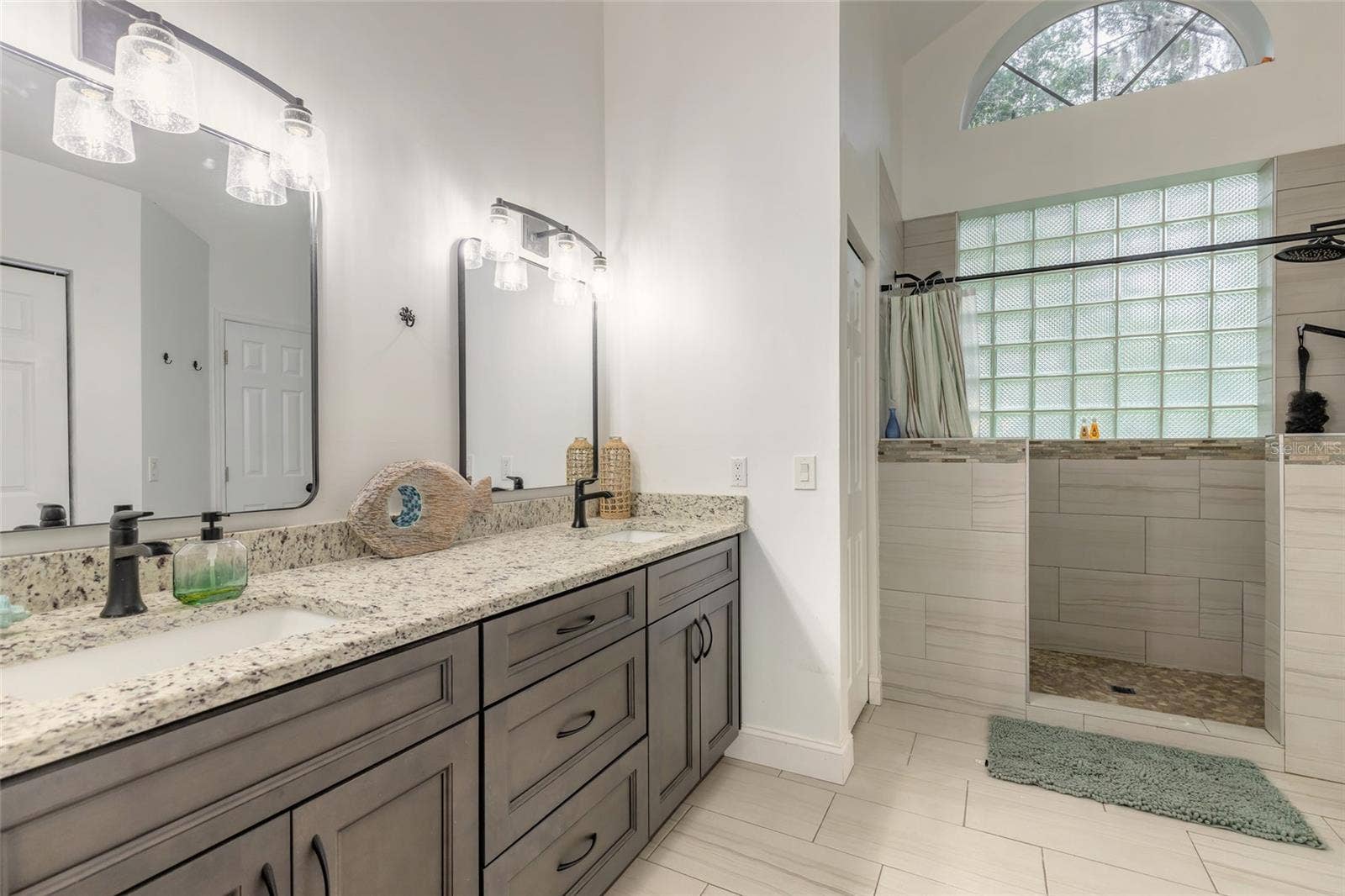817 BAYRIDGE LANE LANE, Port Orange, FL 32127 817 BAYRIDGE LANE LANE, Port Orange, FL 32127