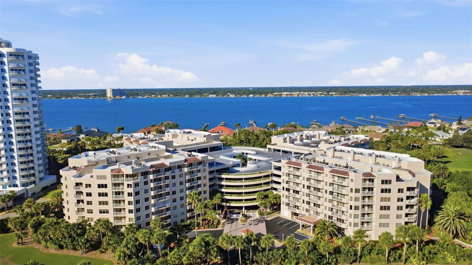 3 OCEANS WEST BOULEVARD, #7D7, Daytona Beach Shores, FL 32118