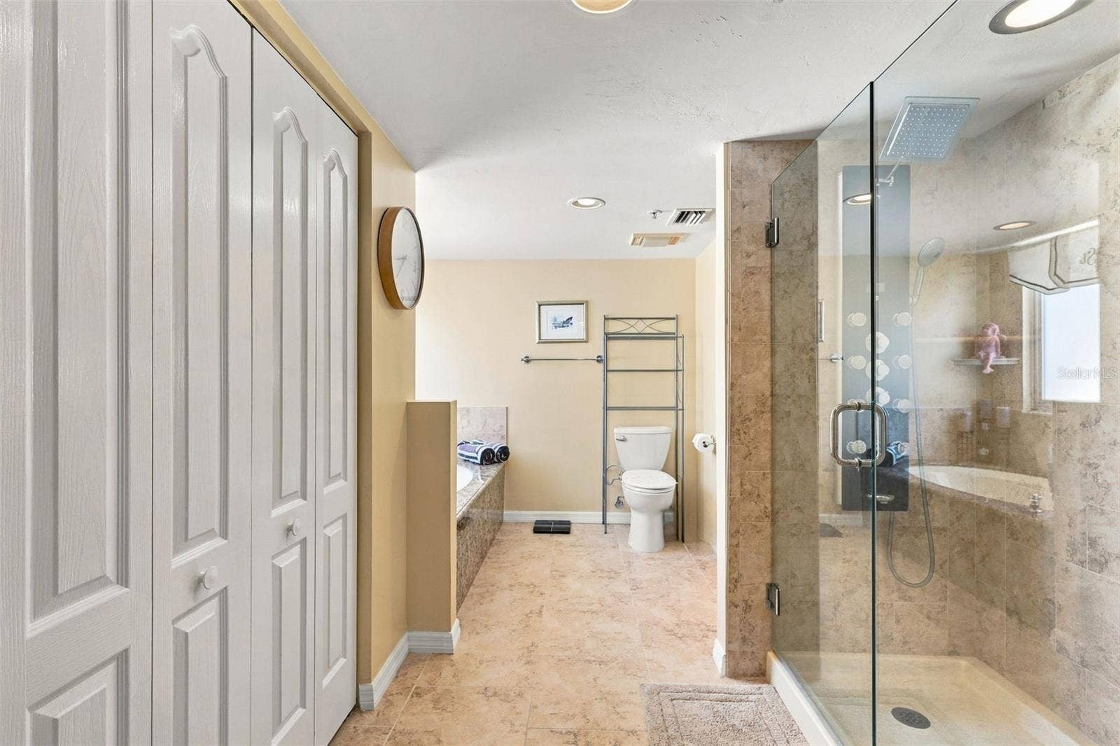 3 OCEANS WEST BOULEVARD, #7D7, Daytona Beach Shores, FL 32118