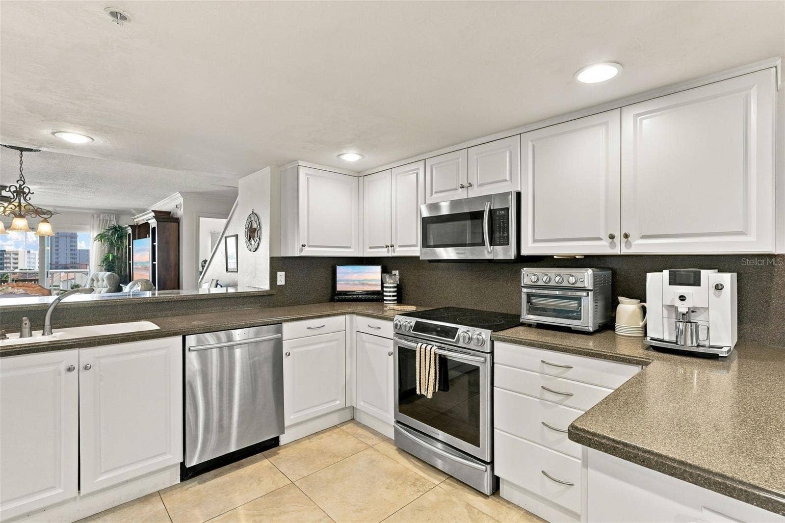 3 OCEANS WEST BOULEVARD, #7D7, Daytona Beach Shores, FL 32118