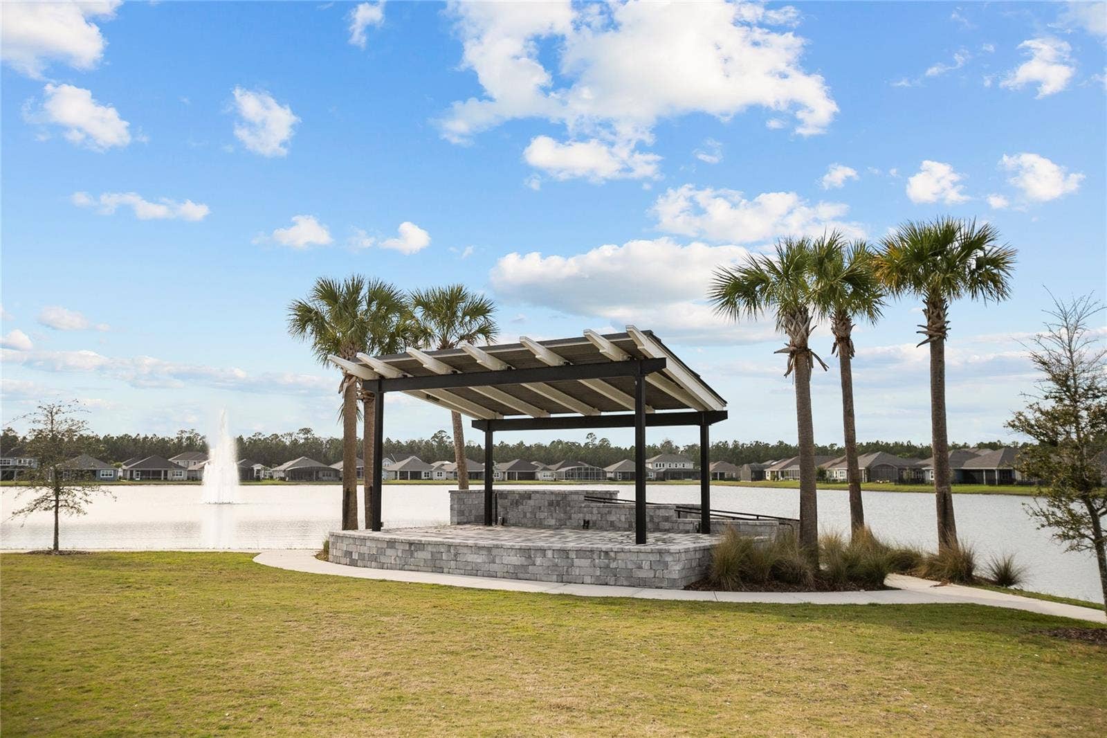 409 MOSAIC BOULEVARD, Daytona Beach, FL 32124